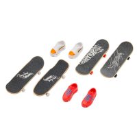 Hot Wheels® Skate™ Fingerboards &#038; Skate Shoes Multipack