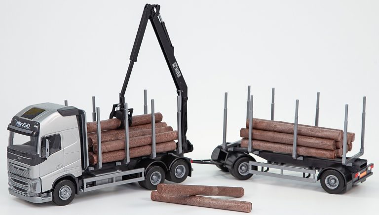 Volvo FH16 Silver Edition Tukkirekka